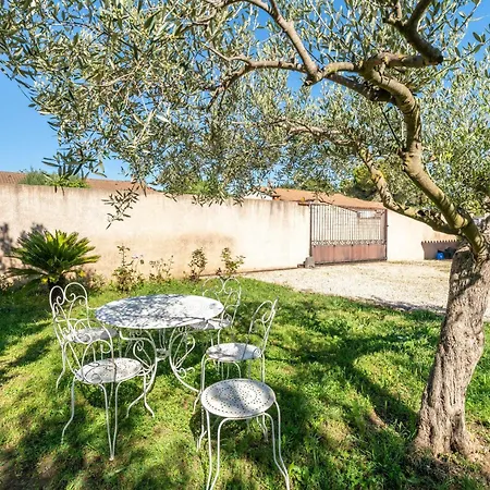 De Maithe Hébergement de vacances Sernhac